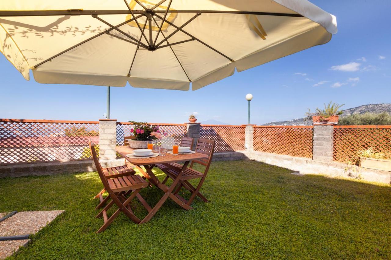 Shanti Home - Restaurant Di Aversano Salvatore Sorrente Extérieur photo